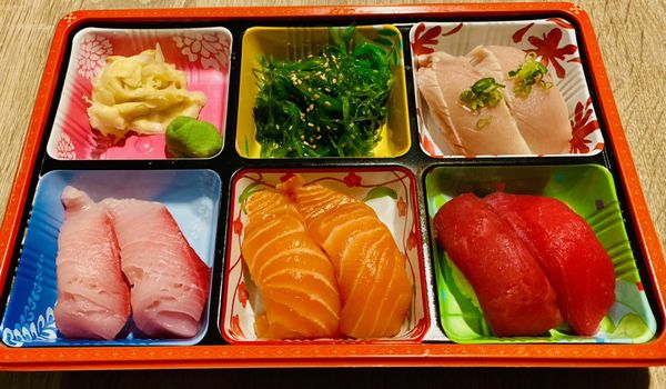 UMI SUSHI by null