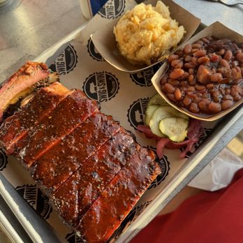 Swig & Swine - 1/2 rack of ribs, Mac and cheese and beans with HUGE chunks of brisket! Everything was fantastic! - Barbeque Near Me Swig & Swine - 1/2 rack of ribs, Mac and cheese and beans with HUGE chunks of brisket! Everything was fantastic! - Barbeque Near Me