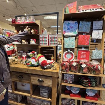 Trudy's Hallmark Shop - Cards & Stationery Near Me - Georgetown, Texas