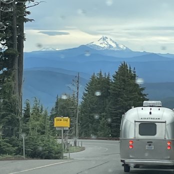 Timberline Lodge - Ski Resorts Near Me - Government Camp, Oregon