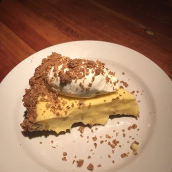 Houston's Restaurant - American Near Me - Hackensack, New Jersey