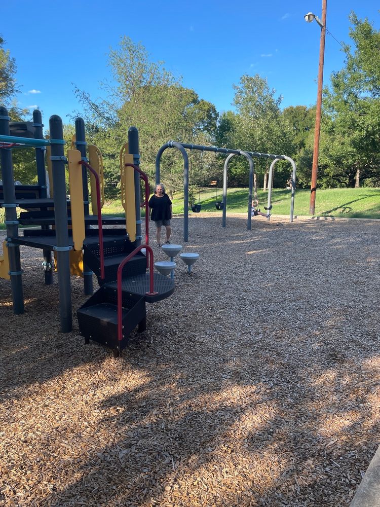 Settlement Park Image