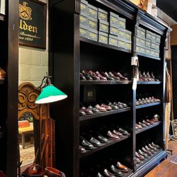 Brogue - Alden shelf