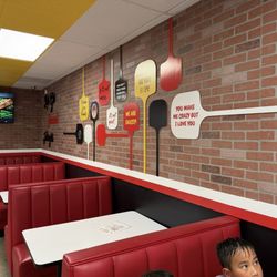 Mama Roscoe's Pizzeria - Interior