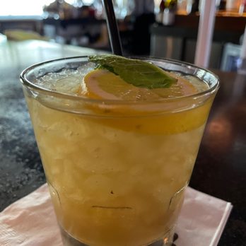 Winewood - Whiskey Smash - New American Near Me - Grapevine, Texas