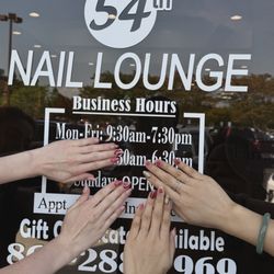54th nail lounge - Happy clients, beautiful results 
We're busy taking care of our lovely guests every day
 54th Nail Lounge Farragut
Walk-ins welcome