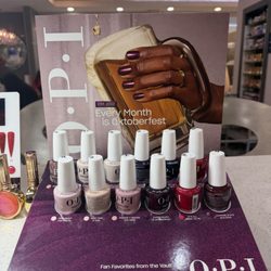 Polish Avenue Mani Pedi - New