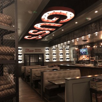 Gus's BBQ - Inside of Gus - Barbeque Near Me - Porter Ranch, California