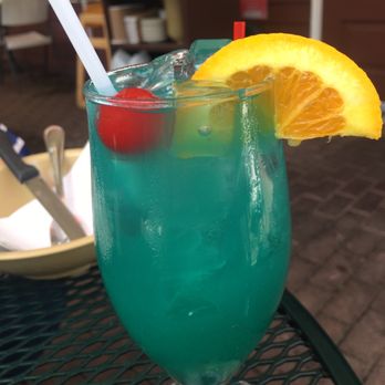 Candlelight Inn - Tiffanys tropical twist - American Near Me - Scarsdale, New York