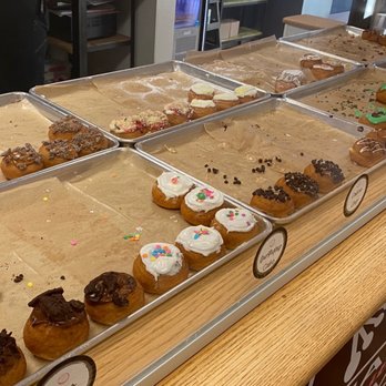Da Vinci's Donuts - Donuts Near Me - Alpharetta, Georgia