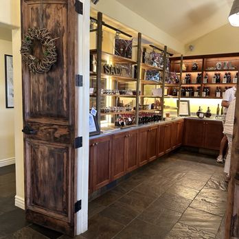 Il Fiorello Olive Oil - Shop of olive oils, balsamic vinegar, and more - Olive Oil Near Me - Fairfield, California