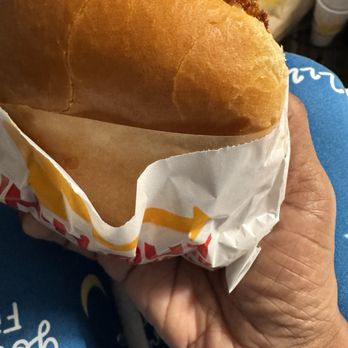 In-N-Out Burger - Cheeseburger - Burgers Near Me - Inglewood, California In-N-Out Burger - Cheeseburger - Burgers Near Me - Inglewood, California