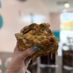 Mama Bear’s Sweet Shop - Apple caramel cinnamon roll
