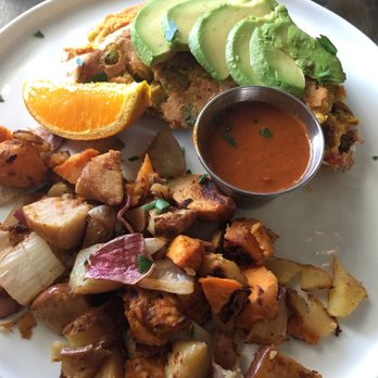 Tula Kitchen - Vegan omelet with home fries - Vegan Near Me - Bay Shore, New York