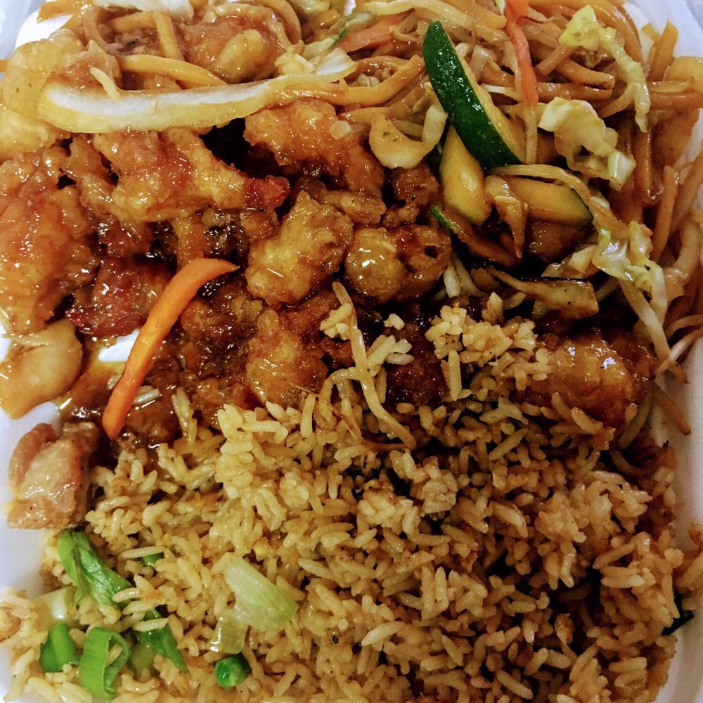 Lee's BBQ & Boba - Combo H, substituted Chicken Chop Suey for Chicken Chow Mein instead & it also comes w/ orange chicken & chicken fried rice.  $6.95 - Barbeque Near Me - Cudahy, California