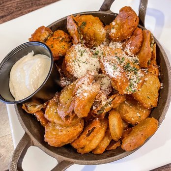 Drifters Kitchen and Bar - Fried pickles - Cocktail Bars Near Me - Ridge, New York