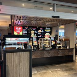 Smashburger - Where's the staff?