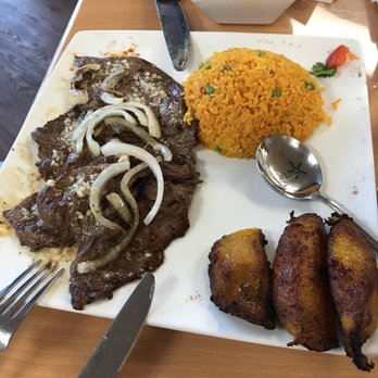 Cuba Bella Cafe - Bistec encebollado with yellow rice, sweet plantains and red beans. - Cuban Near Me - Carrollton, Texas Cuba Bella Cafe - Bistec encebollado with yellow rice, sweet plantains and red beans. - Cuban Near Me - Carrollton, Texas