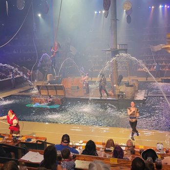 Dolly Parton’s Stampede - Performing Arts Near Me - Branson, Missouri