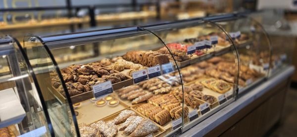 Paris Baguette by null