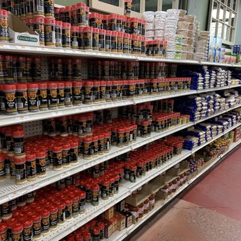 Niagara Produce - shelves of spices in a grocery store - Grocery Near Me - Lockport, New York Niagara Produce - shelves of spices in a grocery store - Grocery Near Me - Lockport, New York