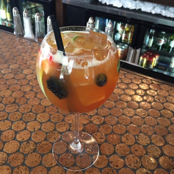 Kingfish Kitchen & Cocktails - Pimms Cup Drink - Cajun/Creole Near Me - New Orleans, Louisiana