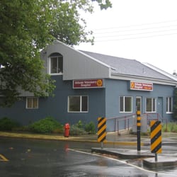 Hillside Veterinary Hospital - Street view, rainy day
