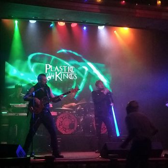 Bottleneck Blues Bar - a band performing on stage - Music Venues Near Me - St Charles, Missouri Bottleneck Blues Bar - a band performing on stage - Music Venues Near Me - St Charles, Missouri