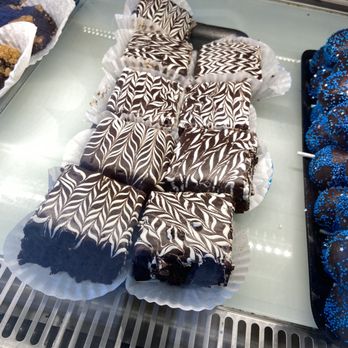 Papa Ganache - Cupcakes Near Me - Cranford, New Jersey Papa Ganache - Cupcakes Near Me - Cranford, New Jersey