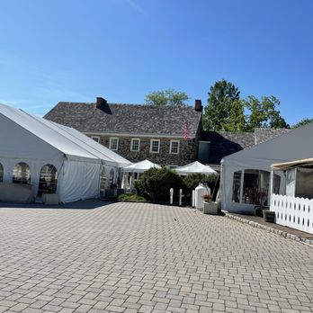 Dobbin House Tavern - Outside - Bars Near Me - Gettysburg, Pennsylvania