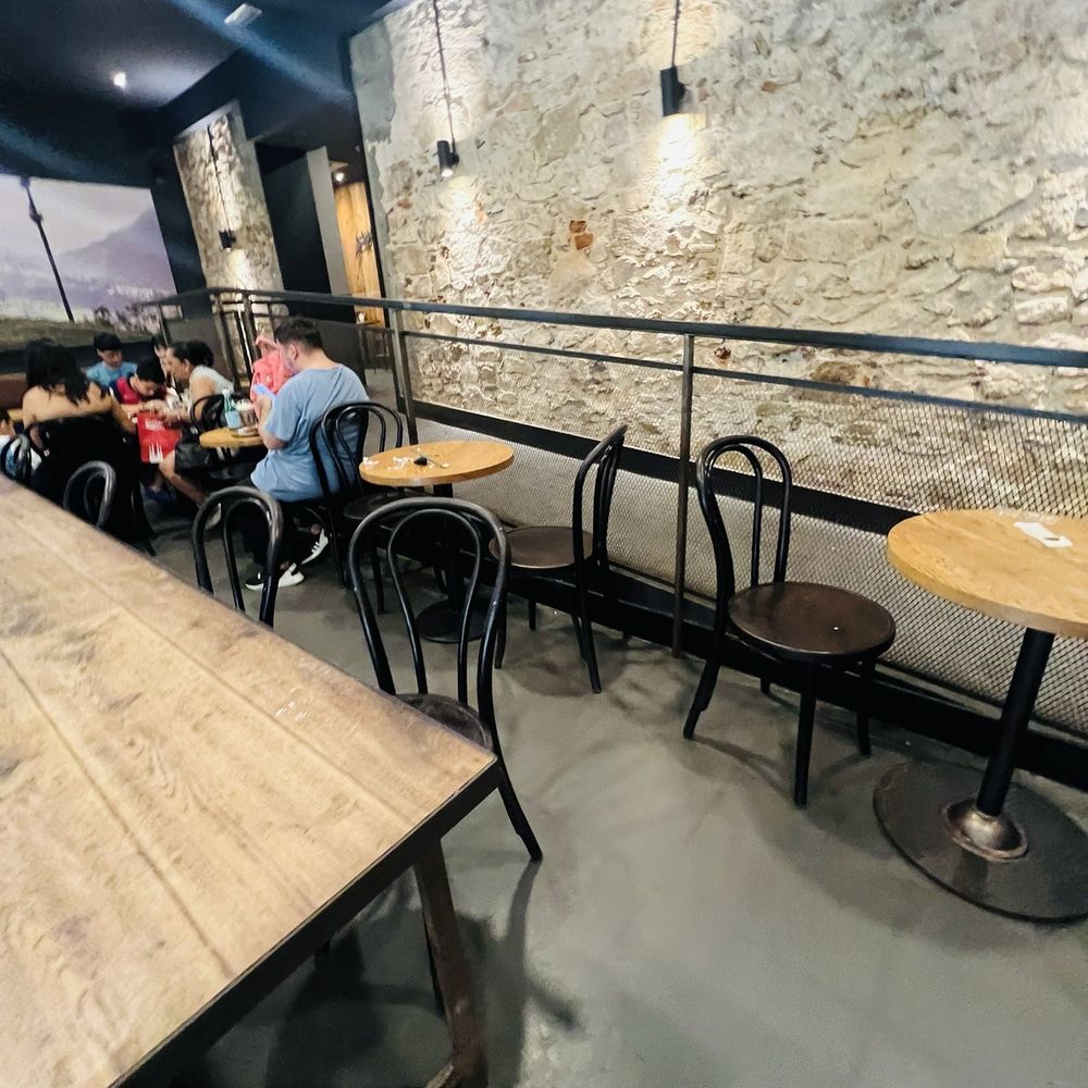 Starbucks - Coffee & Tea Near Me - Barcelona, B Starbucks - Coffee & Tea Near Me - Barcelona, B