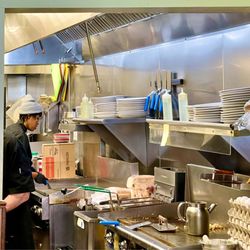 Uncle Loui's Cafe - Grill