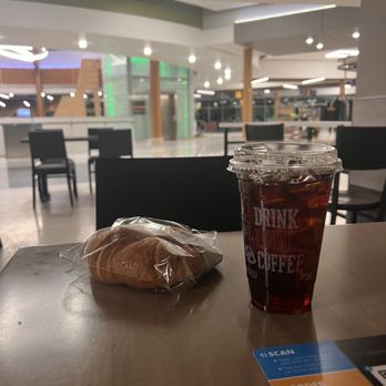 Eastern Iowa Airport - CID - Plenty of space - Airport Terminals Near Me - Cedar Rapids, Iowa