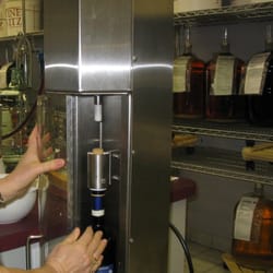 Winexpert Castlegar - Corking