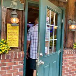 Shady Rest Restaurant - Front door