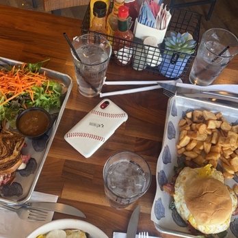 Blu Wolf Bistro - Gastropubs Near Me - Rochester, New York