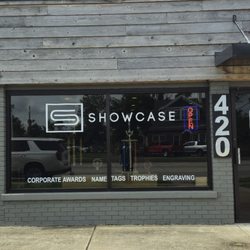 Showcase Trophy & Awards