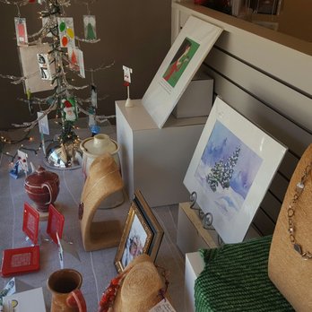 Northland Exposure Artists' Gallery - Holiday window display at Northland Exposure Artists' Gallery. - Art Galleries Near Me - Weston, Missouri Northland Exposure Artists' Gallery - Holiday window display at Northland Exposure Artists' Gallery. - Art Galleries Near Me - Weston, Missouri