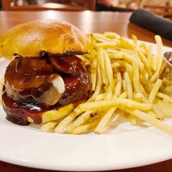 Frackleton's - Bison burger