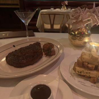 Jeffrey's - American Near Me - Austin, Texas
