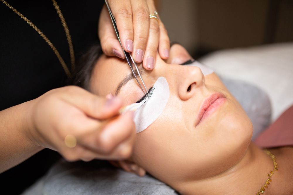 Adri Glamour Lashes Logo