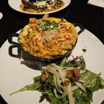 C Level - Lobster Mac 'n Cheese and Cedar Plank Salmon - New American Near Me - San Diego, California C Level - Lobster Mac 'n Cheese and Cedar Plank Salmon - New American Near Me - San Diego, California