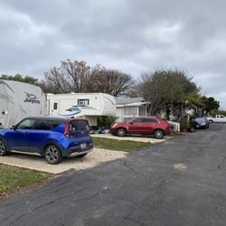 RV Park USA - Standard Sites