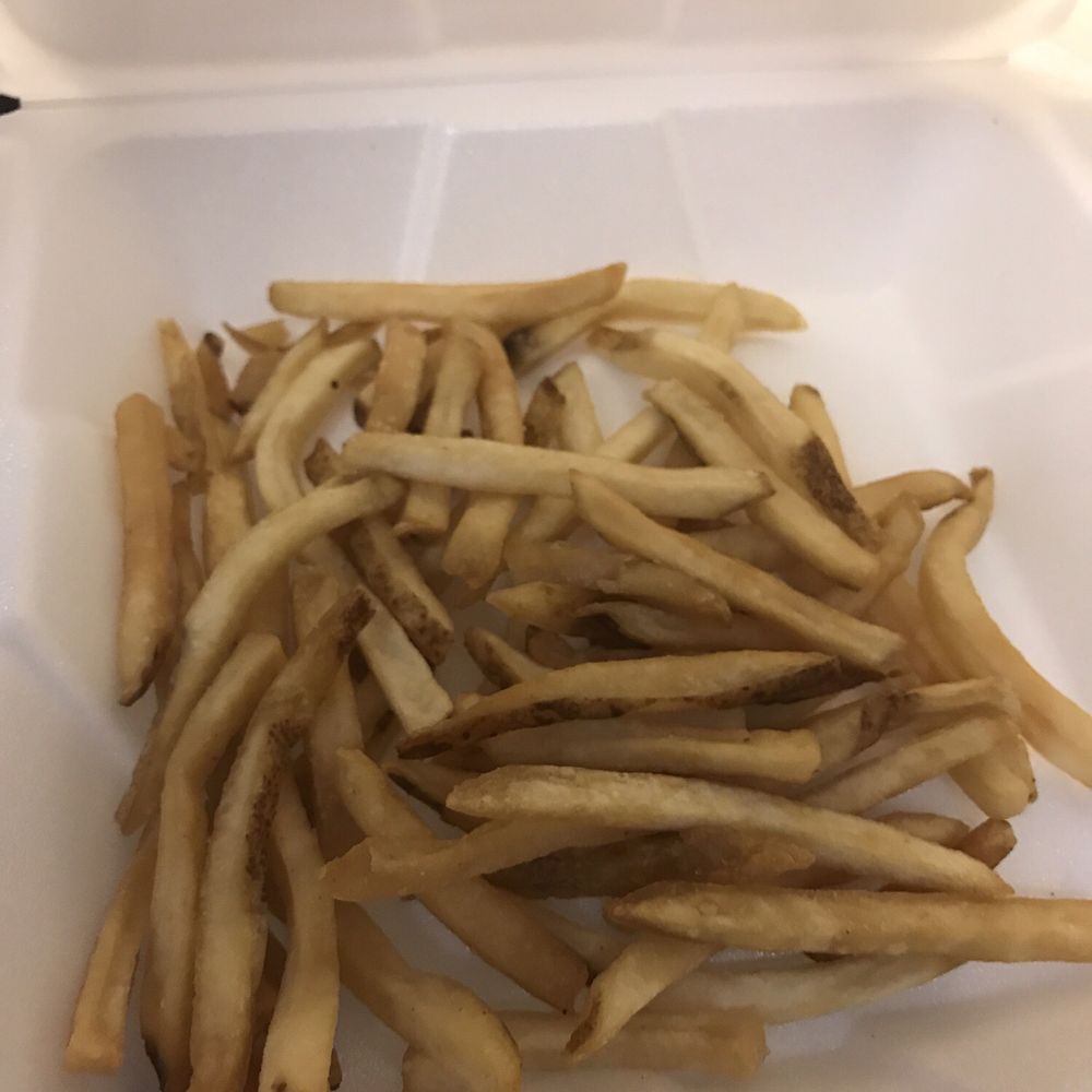 East End Grill - Fries not crispy not hot - Burgers Near Me - Memphis, Tennessee