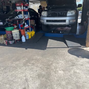 Sal's Fast Lube - Oil change - Oil Change Stations Near Me - Whittier, California Sal's Fast Lube - Oil change - Oil Change Stations Near Me - Whittier, California