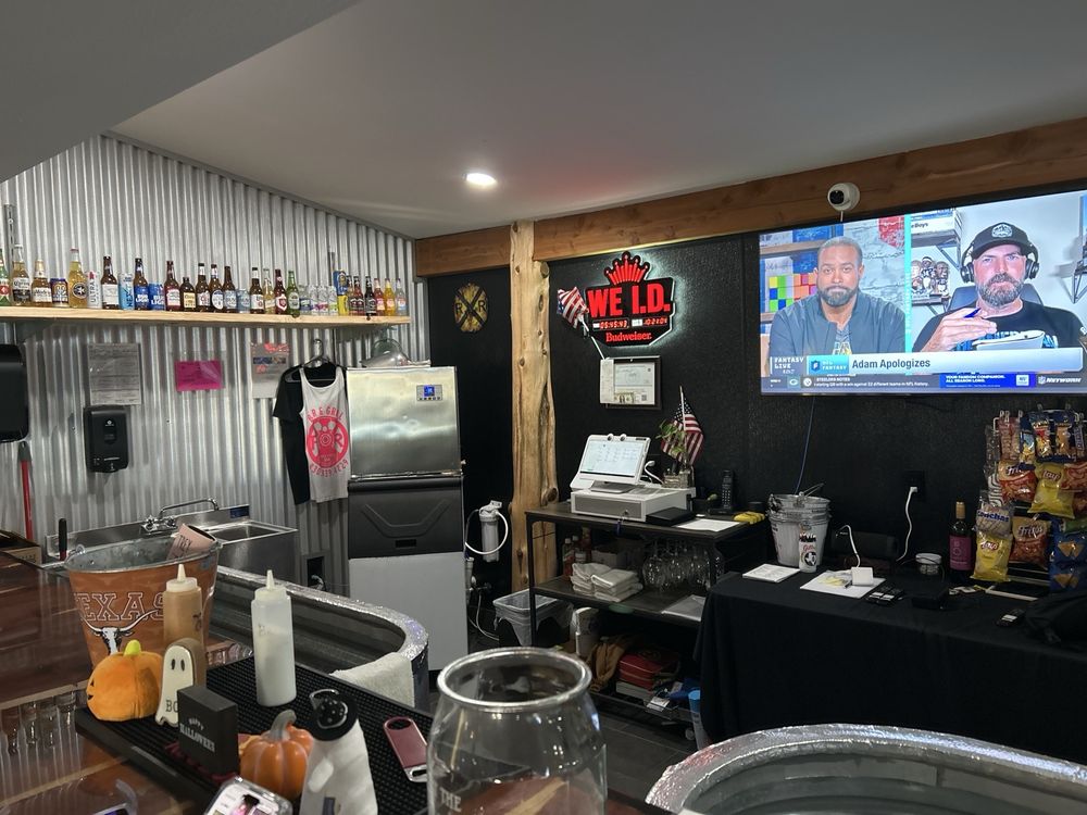 R&R Bar and Grill Image