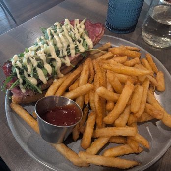 Evil Dave's Grill - Big Boss Man - Canadian (New) Near Me - Jasper, Alberta