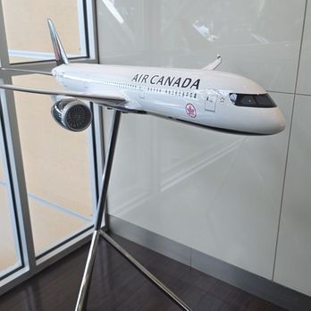 Air Canada Maple Leaf Lounge - Airport Lounges Near Me - Richmond, British Columbia