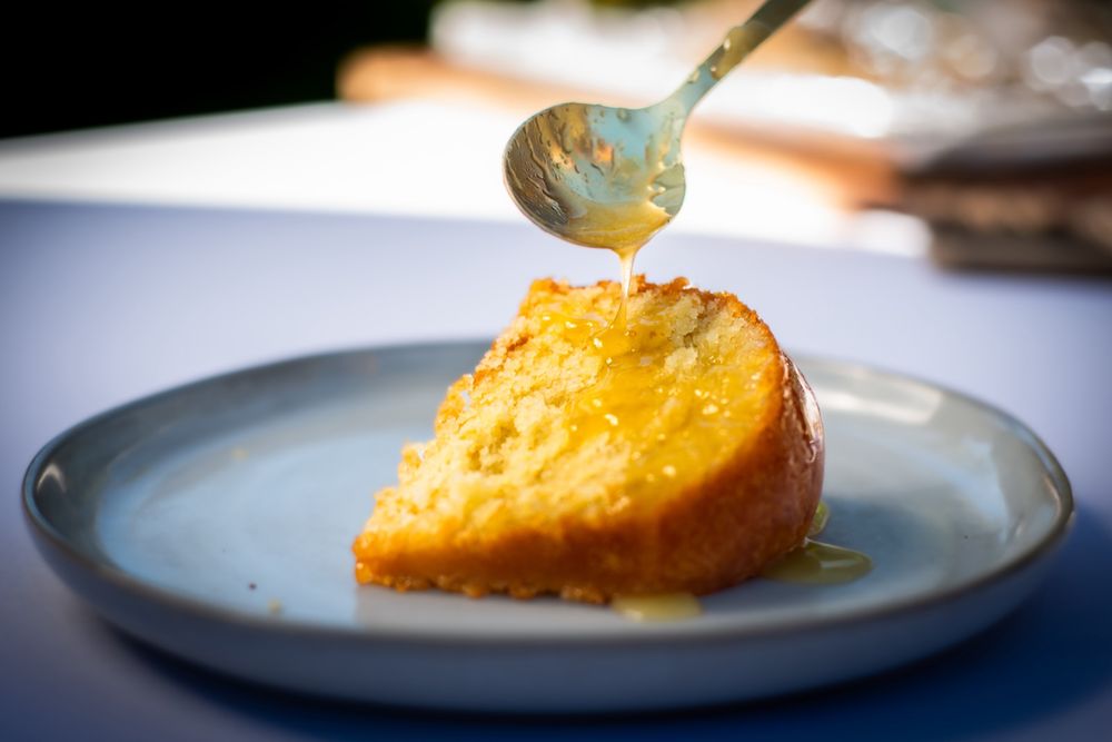 Shweet & Delicious Bites Logo