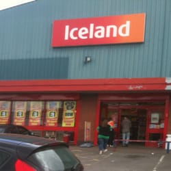 Iceland - Parking lot, front entrance